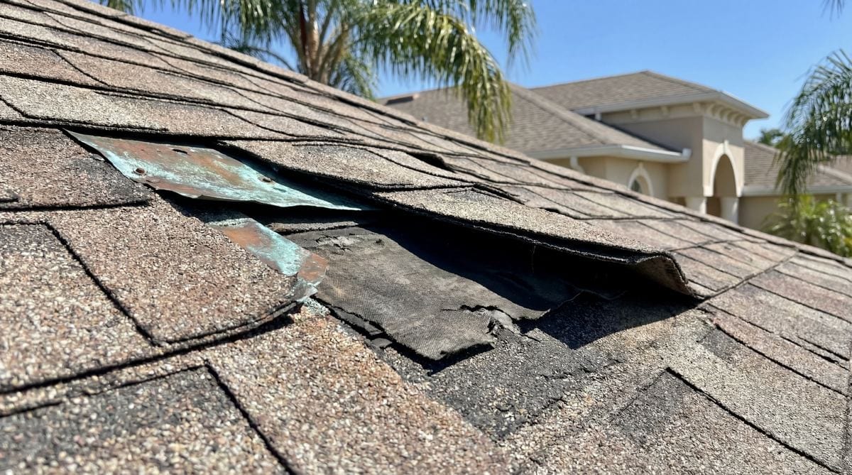 Roof maintenance on a Tampa Bay home
