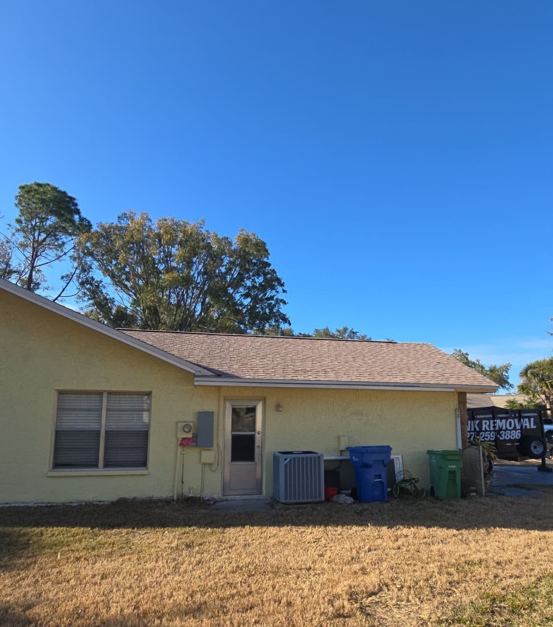 New architectural shingle roof on a Palm Harbor, FL home installed by Integrity Roofing of Florida