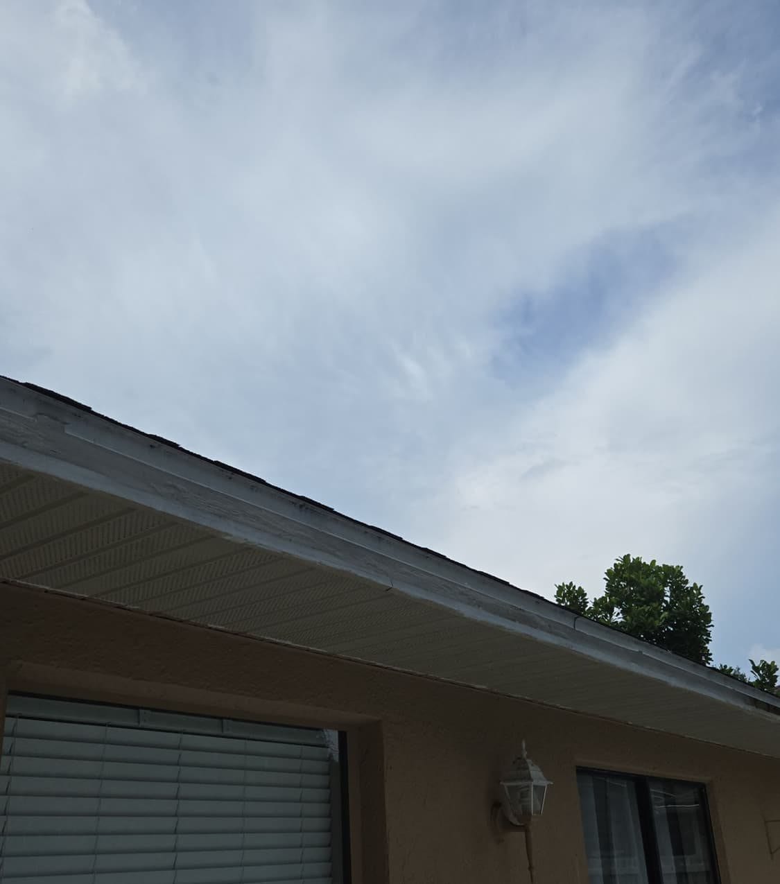 New architectural shingle roof on a Pinellas Park, FL home installed by Integrity Roofing of Florida