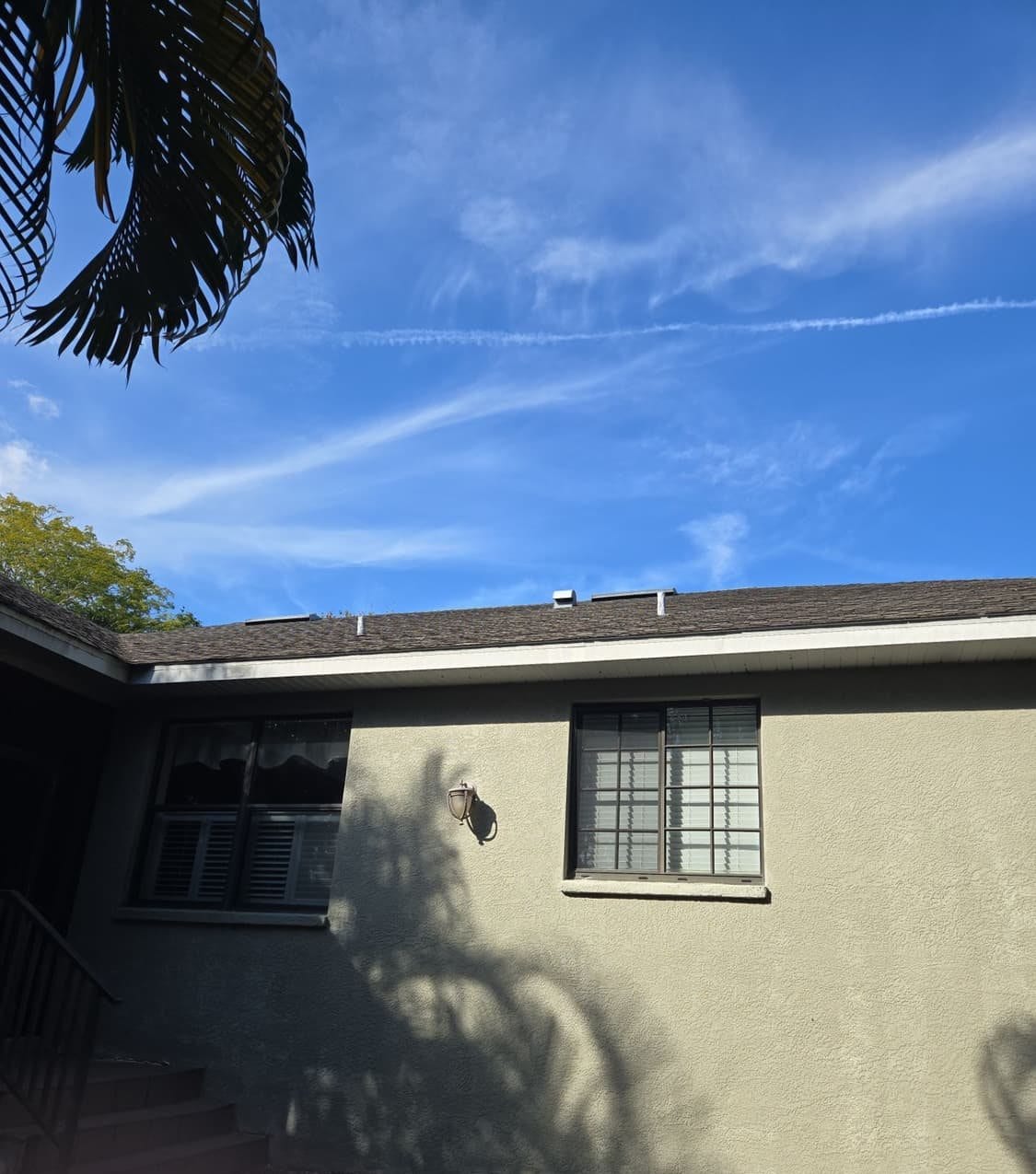 New architectural shingle roof on a Safety Harbor, FL home installed by Integrity Roofing of Florida