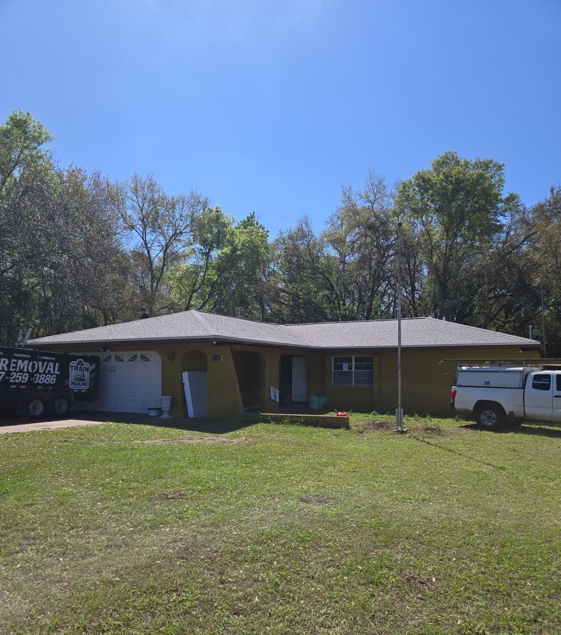 Finished shingle roof on a Zephyrhills, FL home by Integrity Roofing of Florida